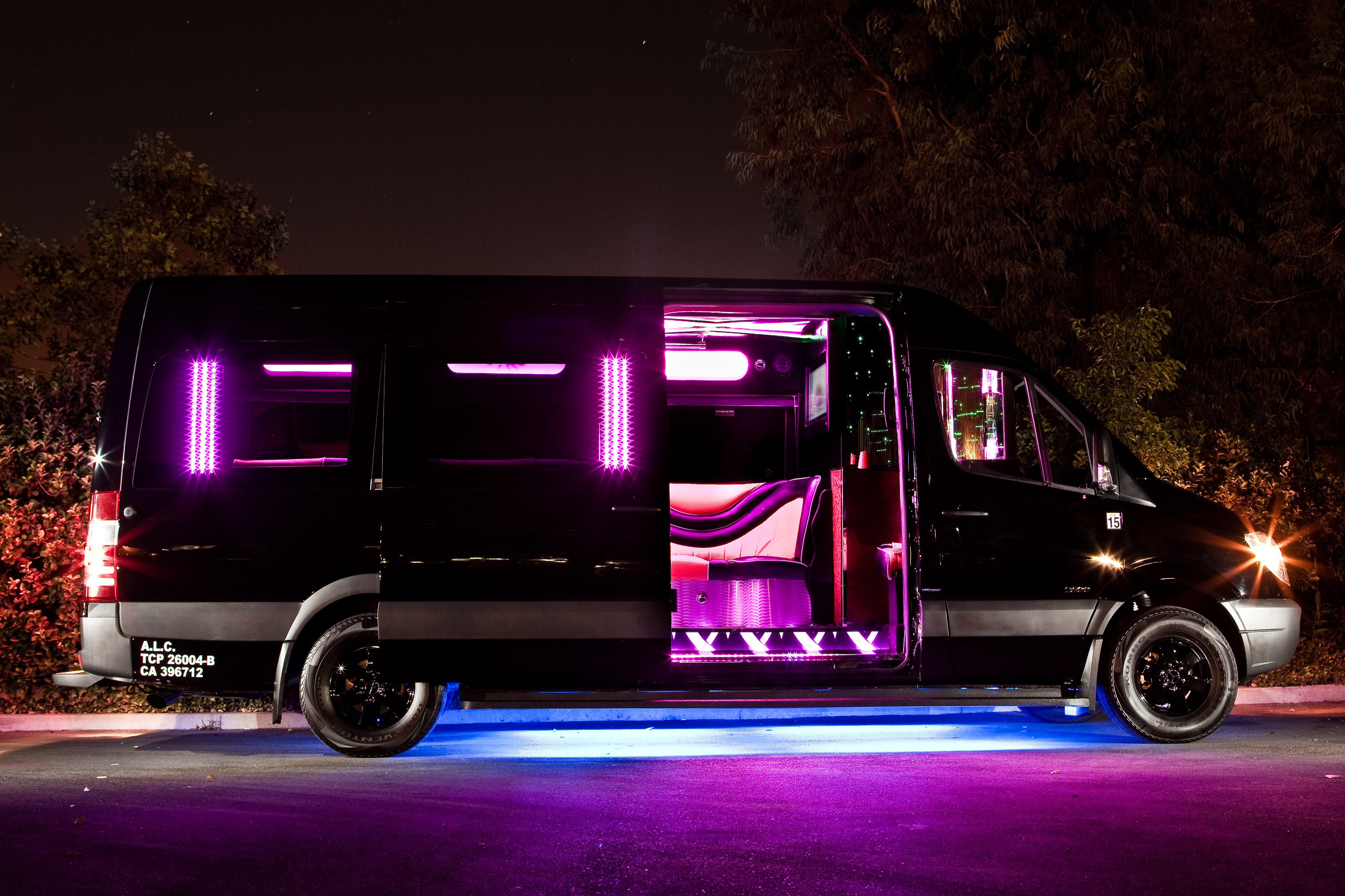 40personpartybus
